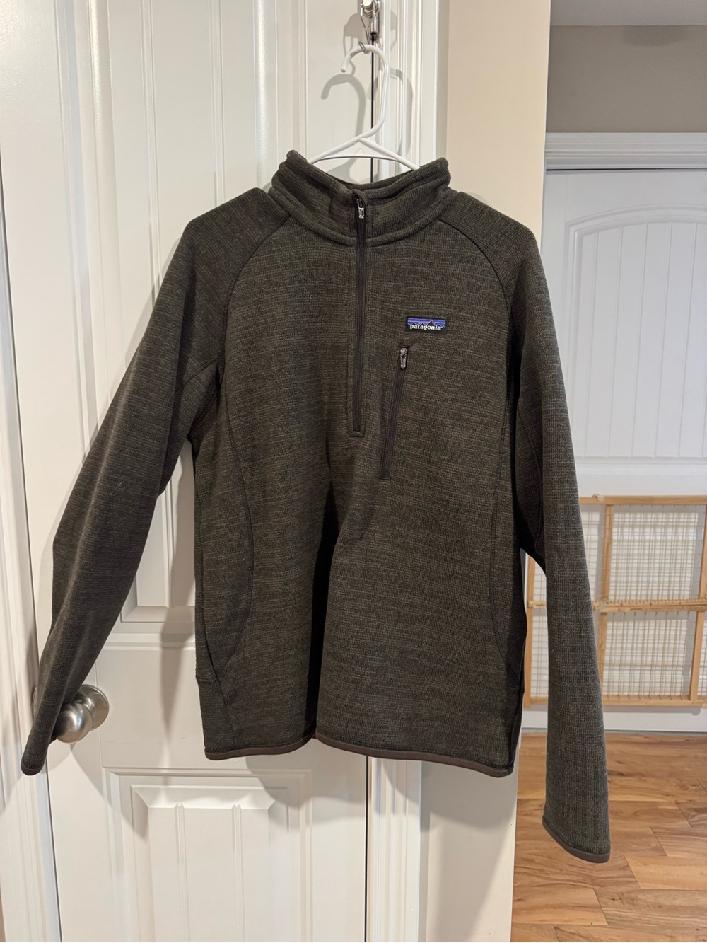 Patagonia Men's Dark Olive Green Half-Zip Fleece Pullover